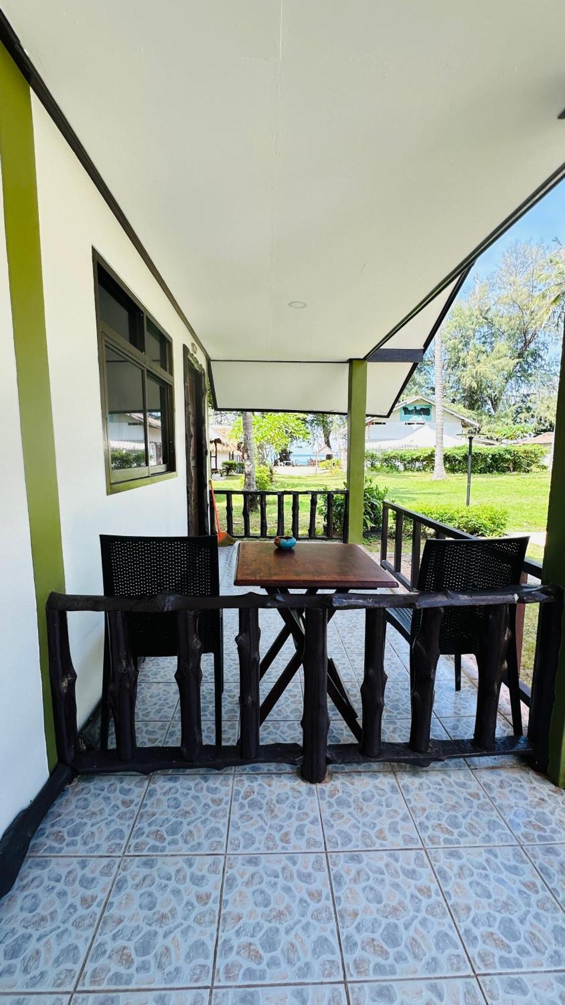 Lanta L.D. Beach Bungalow Ko Lanta Exteriör bild